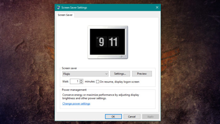 cài đồng hồ số trên màn hình chờ Windows 10